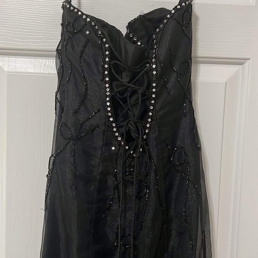 FORMAL DRESS - Picture 3 of 7